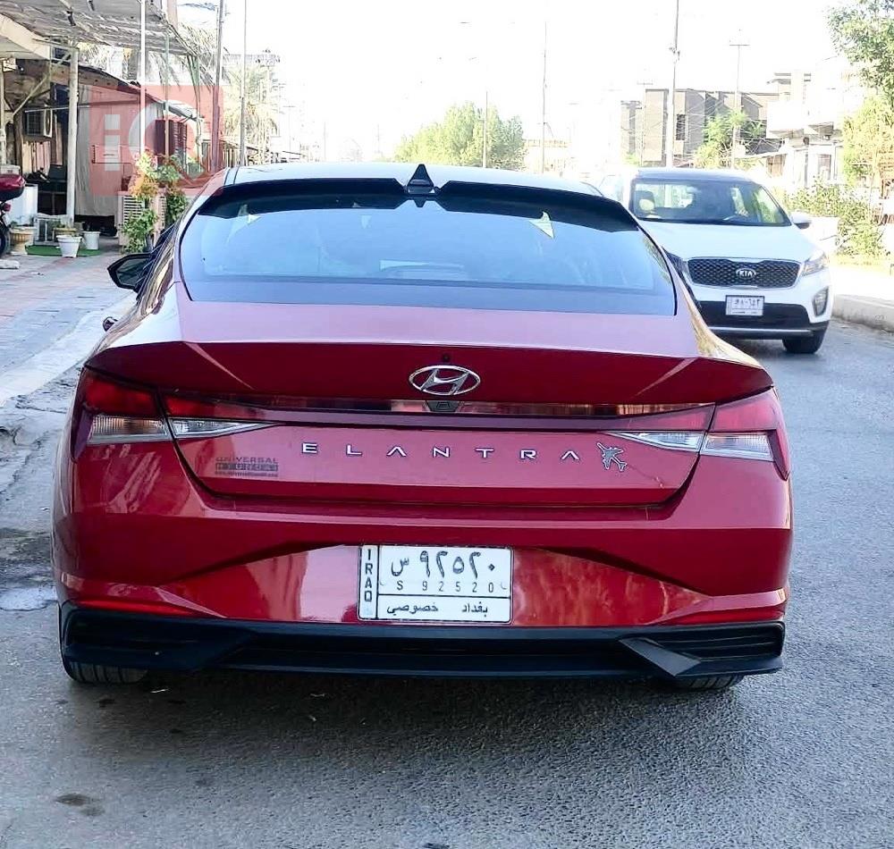 هیوندای ئەلەنترا